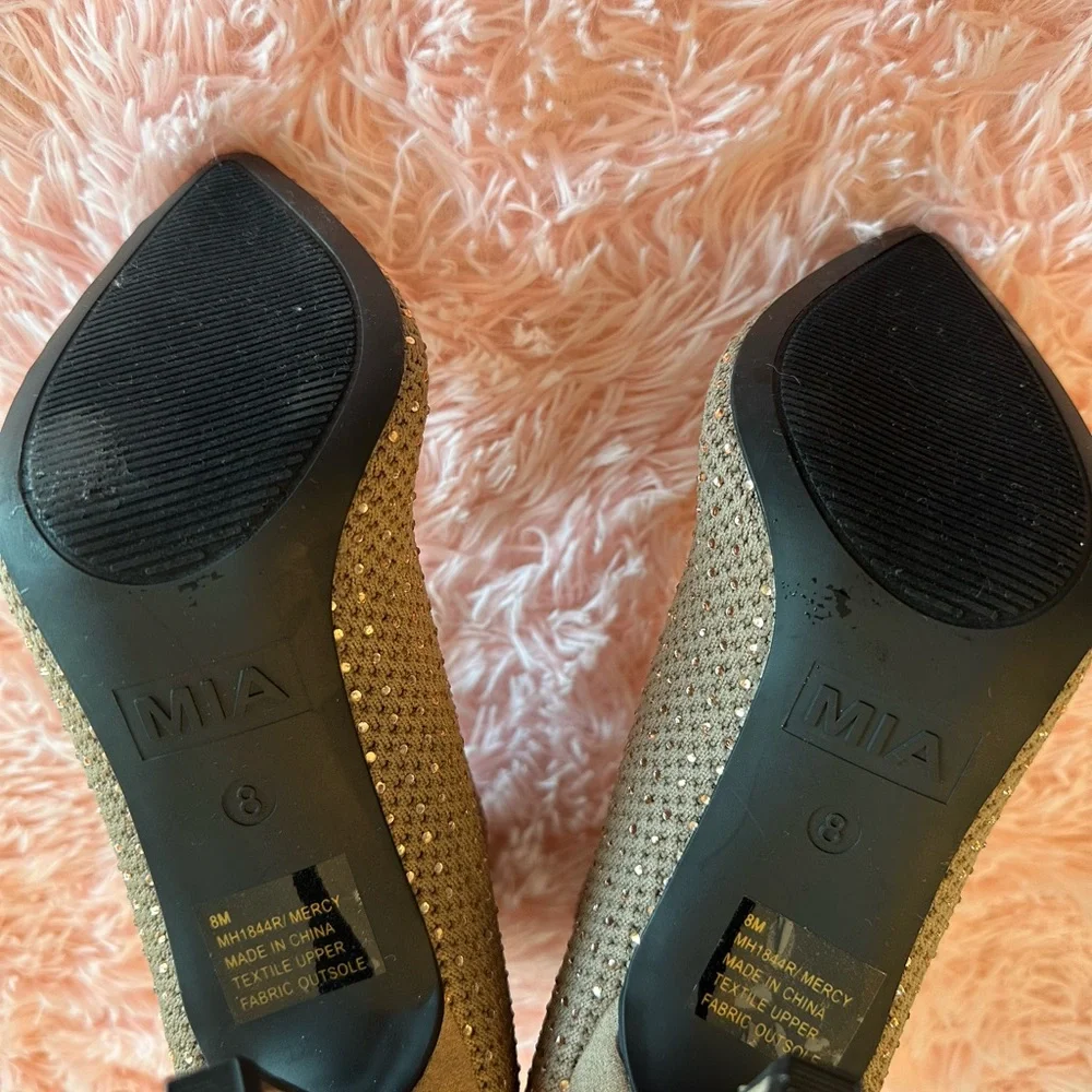 Stylish Embellished Bootie Heels - Picture 4 of 4